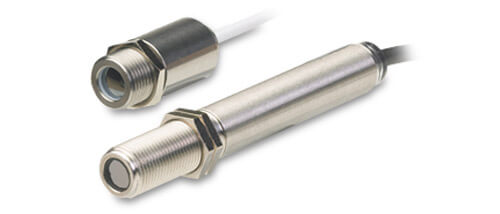 Infrared pyrometer with integrated controller for OEM